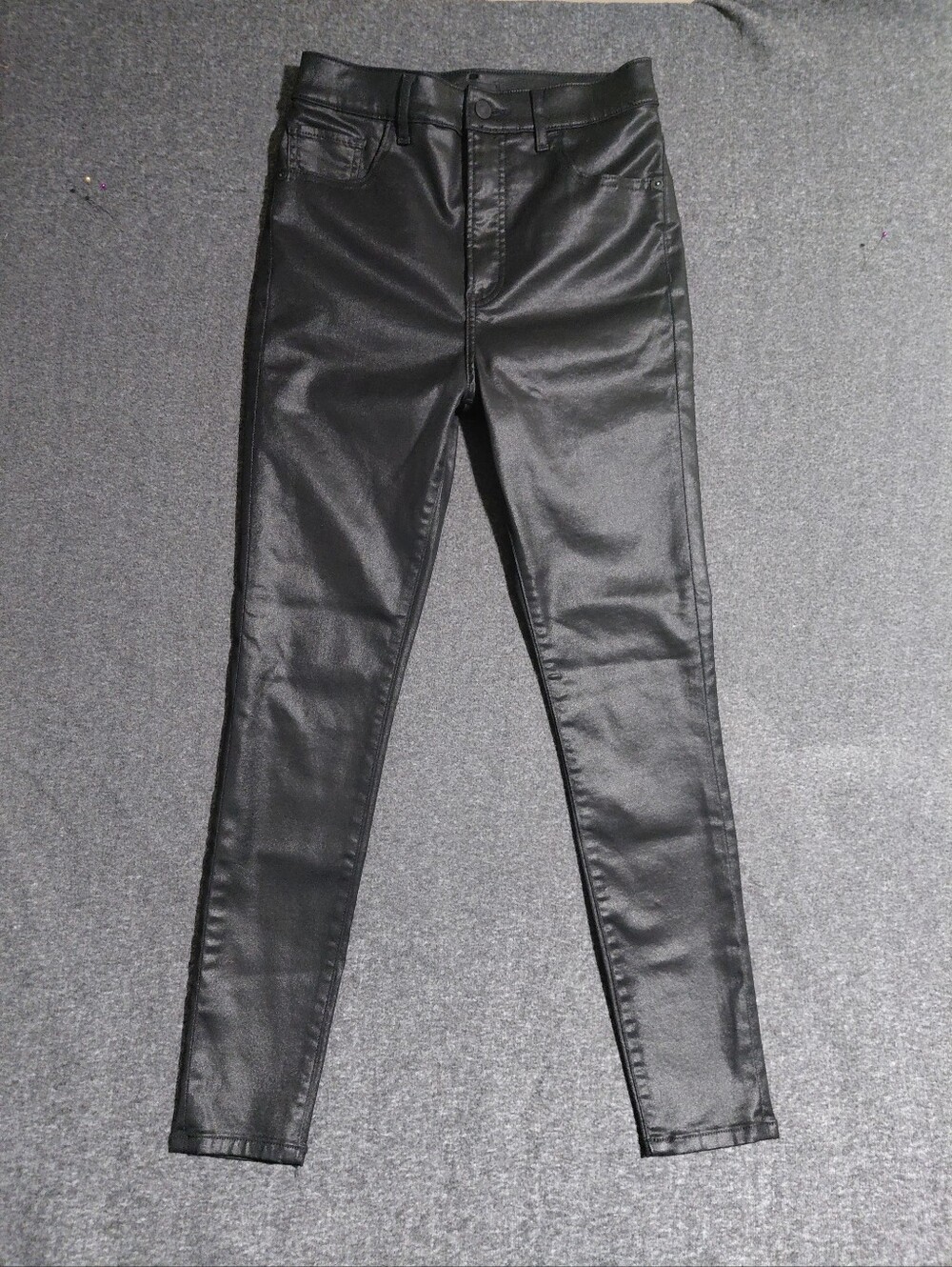 Express Skinny Super High Rise Women’s Black Coated Jeans Sz 2 NWOT